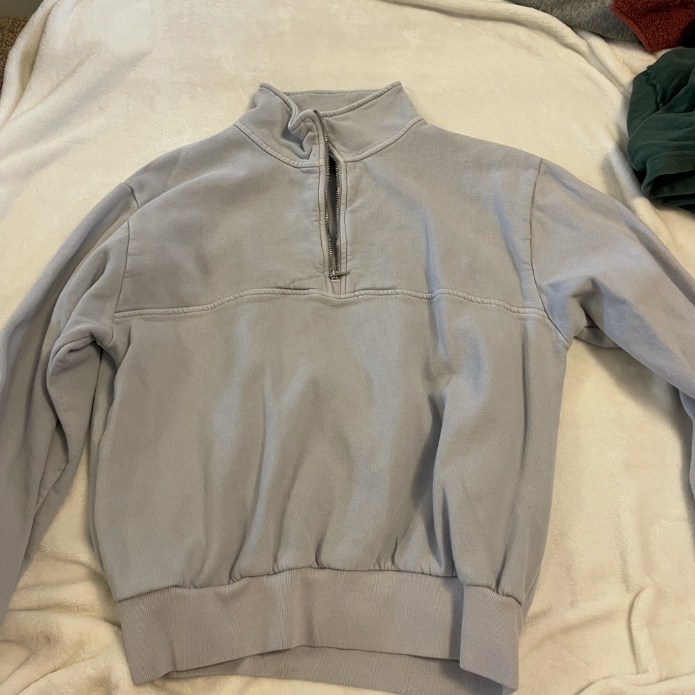 BRANDY MELVILLE QUARTER ZIP